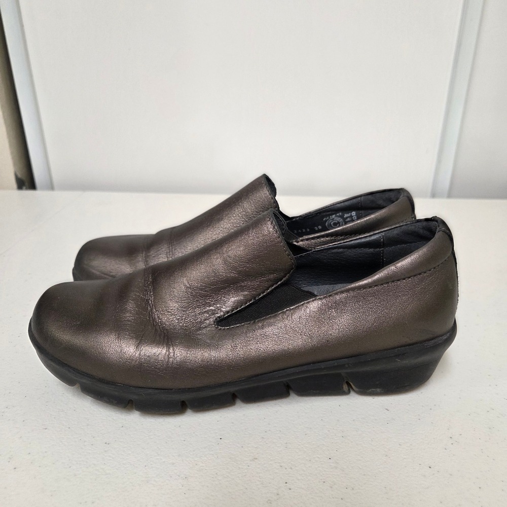 Wolky Womens 39 Metallic Bronze Leather Slip On Loafer Shoes Low Wedge Comfort